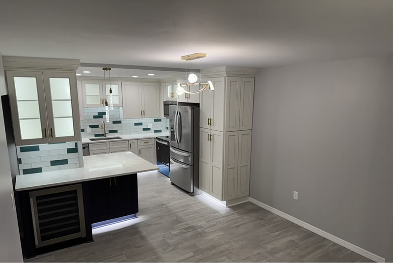 Williamsville, NY kitchen remodel with efficient work zones and island seating